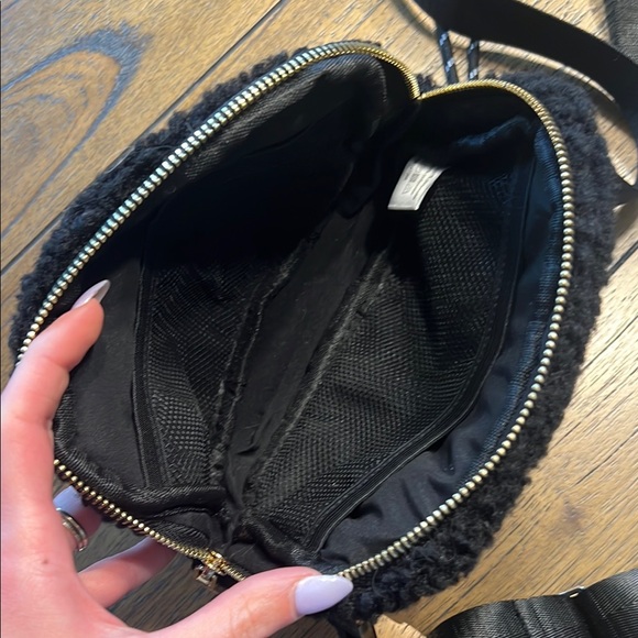 Black Shearling Crossbody Bag - Picture 3 of 3